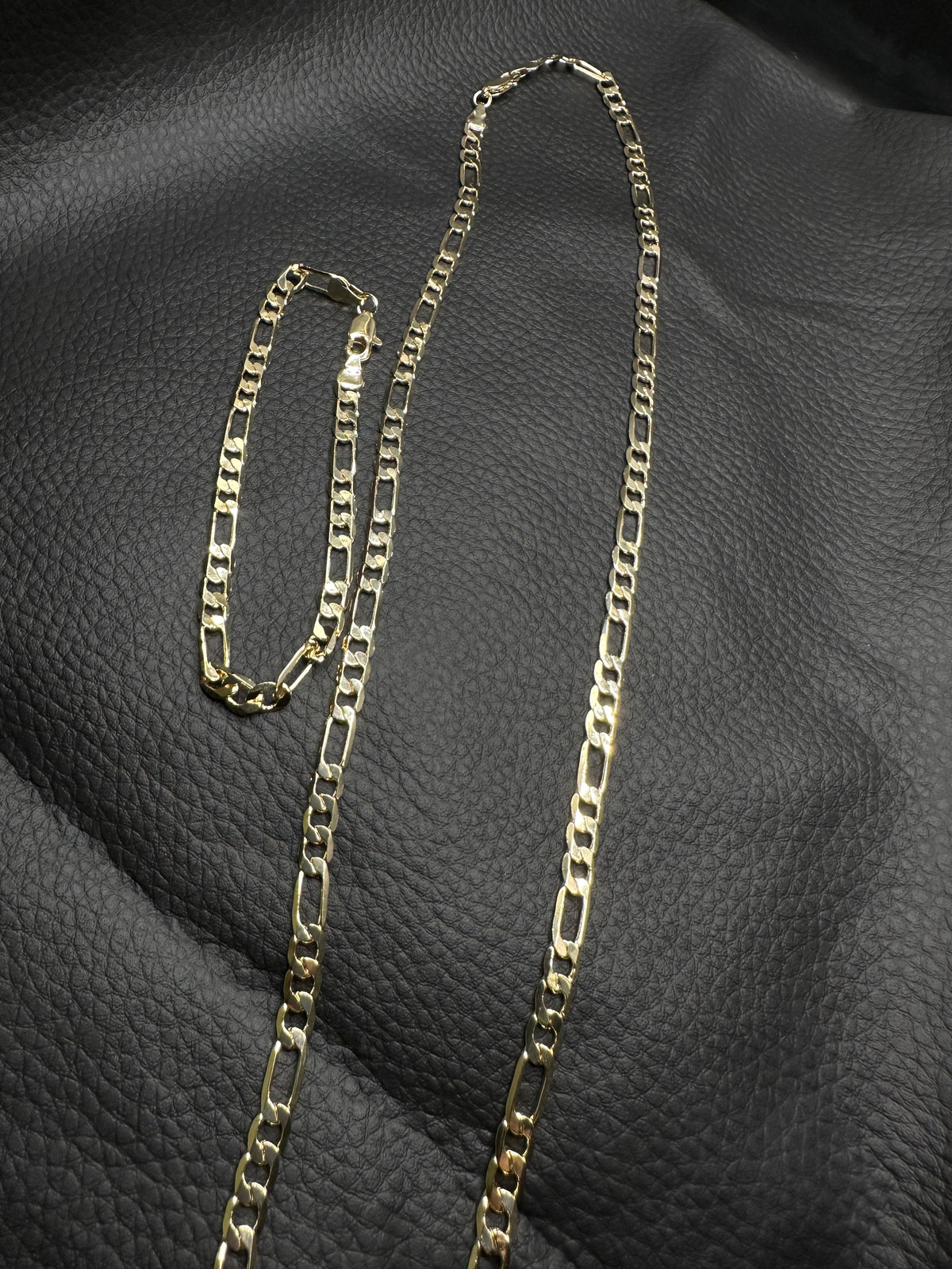 Conjunto Cartier (Collar y brazalete)