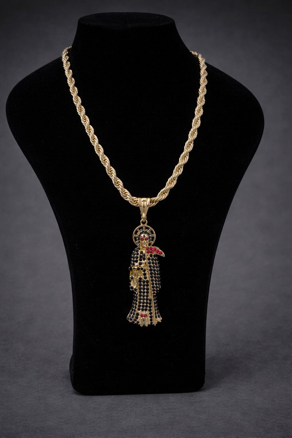 Cadena torzal y Santa Muerte