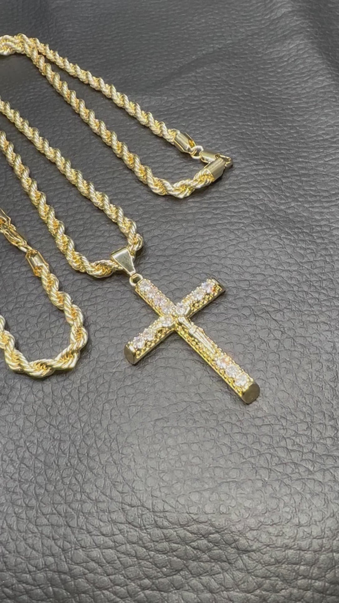 Conjunto Cruz (Collar, dije, esclava)